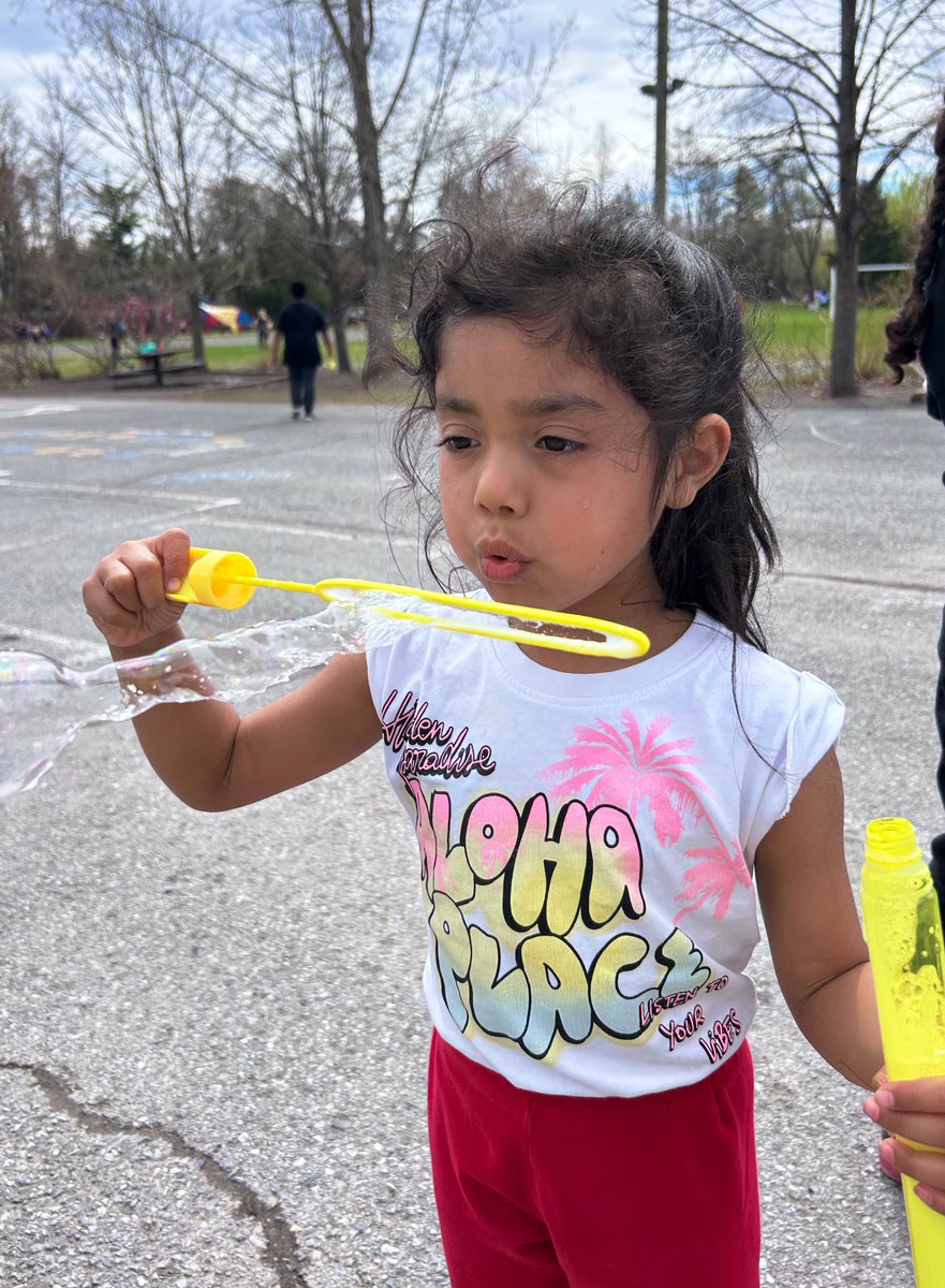 StMonicaOCSB's tweet photo. What do you get when you mix bubbles, music, and community joy? A perfect Catholic Education Week celebration! 
We rise by lifting others — and maybe even by lifting bubbles too! Happy International Bubble Day from all of us! #MONmoments 💕🫧 https://t.co/c6kWNvWbBF