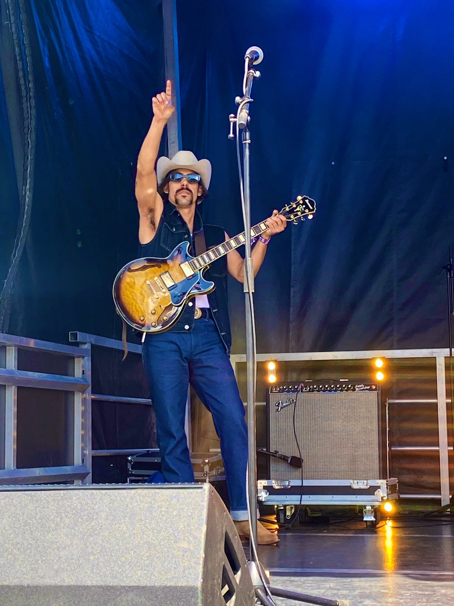 Raise yr hand if yer from Gastonia.
<a href="/lovinlifefest/">Lovin’ Life Music Fest</a>