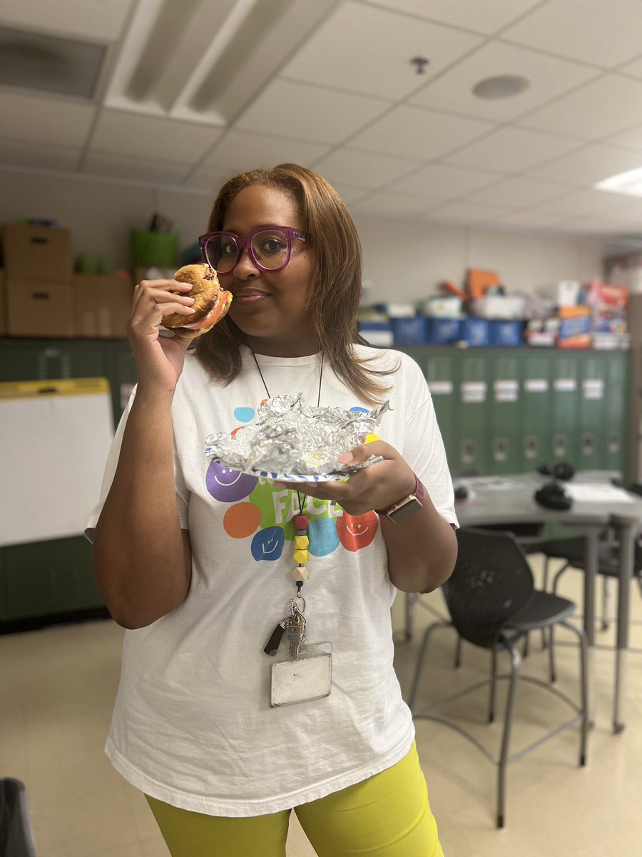 Lewisville ES (@lewisvillees) on Twitter photo Huge thanks to <a href="/BWWings/">Buffalo Wild Wings</a> store 124 in Lewisville for treating our teachers to a delicious meal! Your generosity and support mean the world to our team. We feel appreciated and full! 🍔🤗<a href="/LewisvilleISD/">Lewisville ISD</a> Huge thanks to <a href="/BWWings/">Buffalo Wild Wings</a> store 124 in Lewisville for treating our teachers to a delicious meal! Your generosity and support mean the world to our team. We feel appreciated and full! 🍔🤗<a href="/LewisvilleISD/">Lewisville ISD</a>