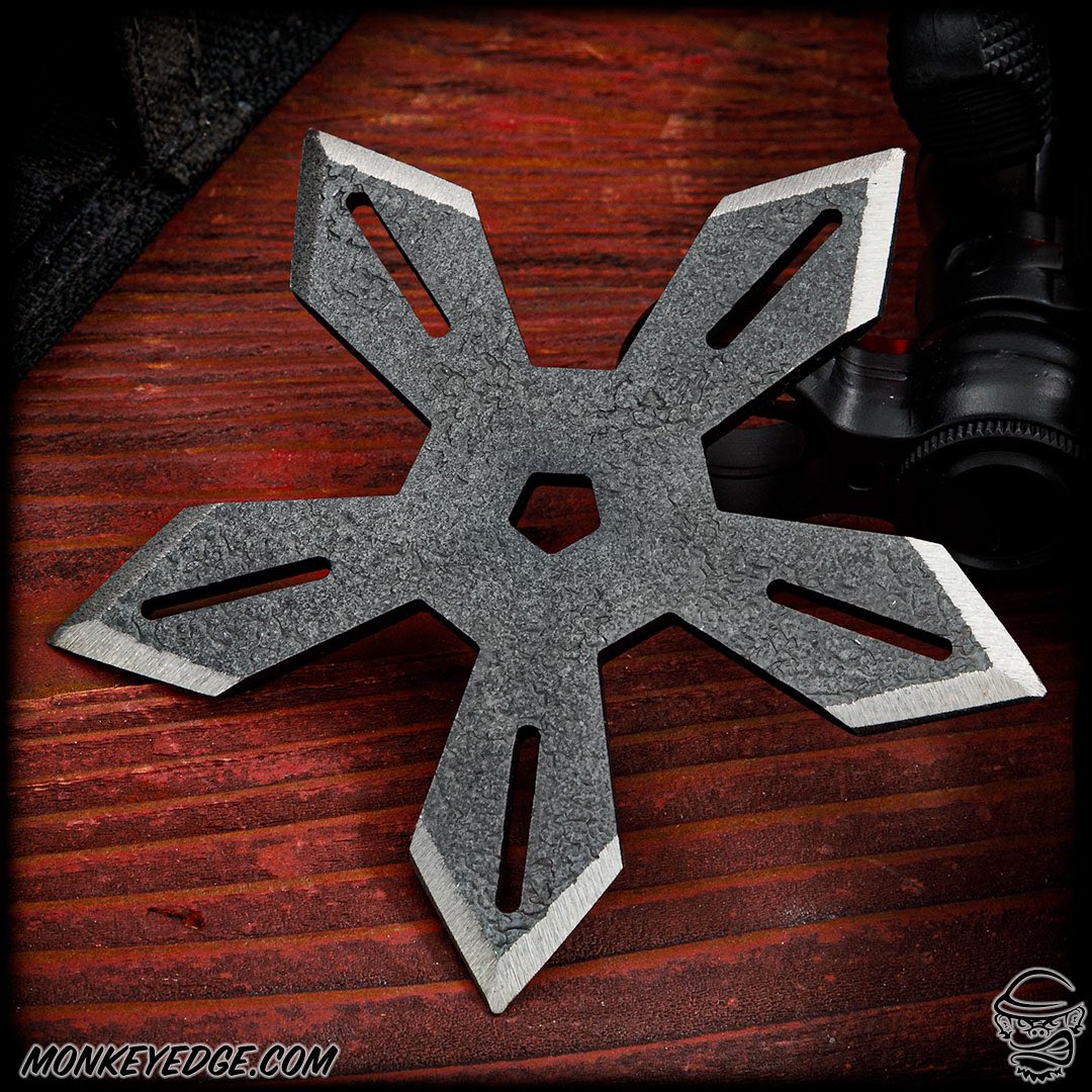 MonkeyEdge's tweet photo. We just restocked some of the authentic Japanese hand-forged shurikens! Each one comes with a wooden presentation box. Available on the site now!
#shuriken #ninjastar #ninja #japanese #japaneseshuriken #throwingstars #monkeyedge https://t.co/a1kXazlChv
