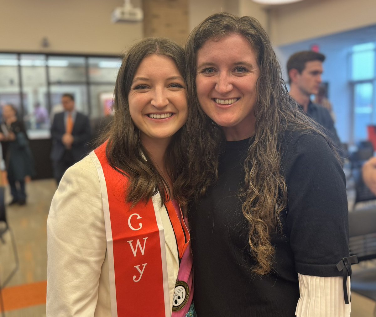Natasha Bray (@drbray) on Twitter photo 🧡 Honoring Our Future Healers 🩺
Today we celebrated 25 Native American #MedStudents from the #ClassOf2025 at #OSUMedicine & #OSUMedicineCN
With leaders from Tribal Nations & a ceremony rich in tradition, these future physicians are ready to make a difference.
<a href="/OSUMedicine/">OSU Center for Health Sciences</a> 🧡 Honoring Our Future Healers 🩺
Today we celebrated 25 Native American #MedStudents from the #ClassOf2025 at #OSUMedicine & #OSUMedicineCN
With leaders from Tribal Nations & a ceremony rich in tradition, these future physicians are ready to make a difference.
<a href="/OSUMedicine/">OSU Center for Health Sciences</a>