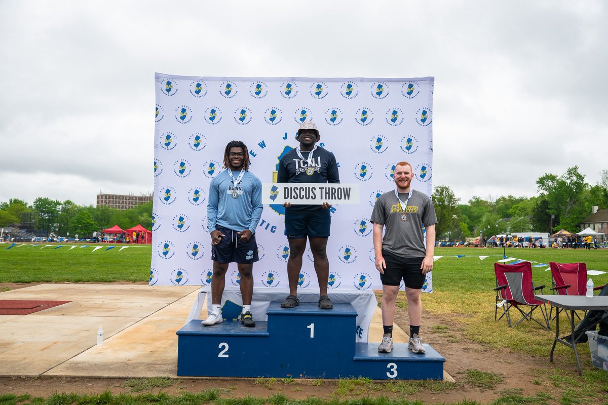 Buddhha52's tweet photo. Had a good weekend at njac championships came 2nd place in discus(42.70) 9th in shot(13.11) https://t.co/l4Mqr5CLg2
