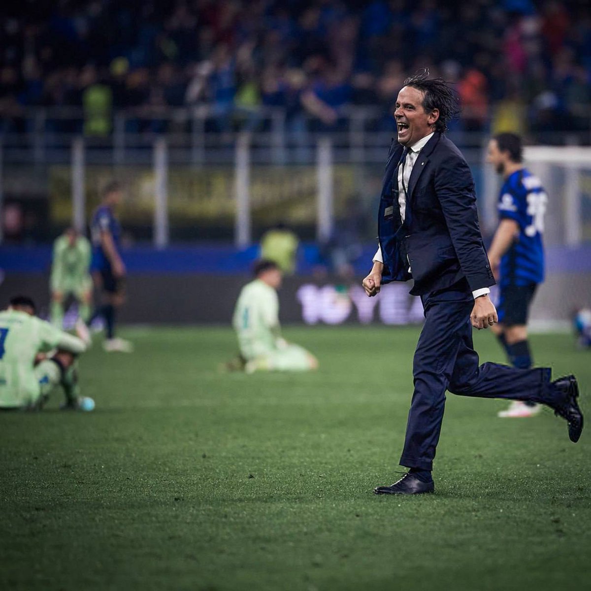 2010 &amp; 2025
همیشه زیرمونن🔥