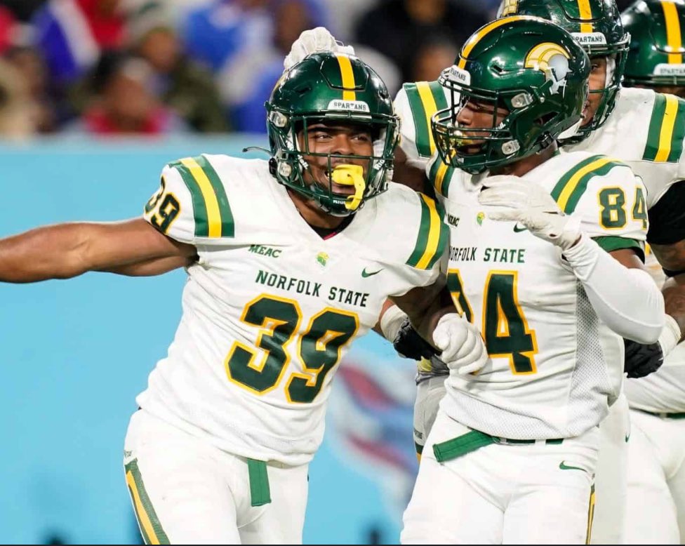 Shaun Ayers🧱🐕 (@theshaunayers) on Twitter photo Blessed to receive an Offer from Norfolk State💚💛 ! <a href="/BossCross76ers/">Coach Izaan Cross</a> <a href="/T_Garvin28/">Coach Terence Garvin</a> <a href="/Championsmaca/">Champions Mindset Academy</a> <a href="/Coach_Walker55/">Coach Jock Walker</a> <a href="/Coach_Ander5on/">Coach Anderson</a> <a href="/GoldenUkonu/">Golden Ukonu Linemen Academy</a> Blessed to receive an Offer from Norfolk State💚💛 ! <a href="/BossCross76ers/">Coach Izaan Cross</a> <a href="/T_Garvin28/">Coach Terence Garvin</a> <a href="/Championsmaca/">Champions Mindset Academy</a> <a href="/Coach_Walker55/">Coach Jock Walker</a> <a href="/Coach_Ander5on/">Coach Anderson</a> <a href="/GoldenUkonu/">Golden Ukonu Linemen Academy</a>
