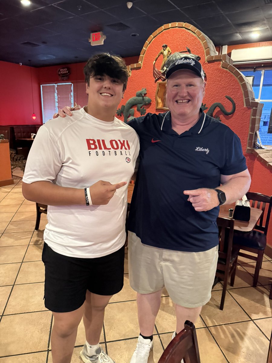 Hayden.Ainsworth 4⭐️ OT (@hayden_a_lt) on Twitter photo Had a great time having dinner with <a href="/coachbilldurkin/">Bill Durkin</a> . Ready to get there June 13-15! FLAMES UP🔥🔥 #MonsterTech <a href="/LibertyFootball/">Liberty Football</a> <a href="/NKostarelos/">Nik Kostarelos</a> <a href="/CoachJDon/">Jordan Donald</a> <a href="/CoachChadwell/">Jamey Chadwell</a> <a href="/CoachNateHope/">Nate Hope</a> <a href="/Coach_Drew1/">Andrew Watson</a> <a href="/coach_tko/">Coach Davis</a> <a href="/FredStewart50/">Frederick Stewart</a> <a href="/BiloxiFB/">Biloxi High Football</a> <a href="/JameyDubose/">Jamey DuBose</a> <a href="/mattprentice33/">Matt Prentice</a> <a href="/daviddainsworth/">David Ainsworth</a> Had a great time having dinner with <a href="/coachbilldurkin/">Bill Durkin</a> . Ready to get there June 13-15! FLAMES UP🔥🔥 #MonsterTech <a href="/LibertyFootball/">Liberty Football</a> <a href="/NKostarelos/">Nik Kostarelos</a> <a href="/CoachJDon/">Jordan Donald</a> <a href="/CoachChadwell/">Jamey Chadwell</a> <a href="/CoachNateHope/">Nate Hope</a> <a href="/Coach_Drew1/">Andrew Watson</a> <a href="/coach_tko/">Coach Davis</a> <a href="/FredStewart50/">Frederick Stewart</a> <a href="/BiloxiFB/">Biloxi High Football</a> <a href="/JameyDubose/">Jamey DuBose</a> <a href="/mattprentice33/">Matt Prentice</a> <a href="/daviddainsworth/">David Ainsworth</a>