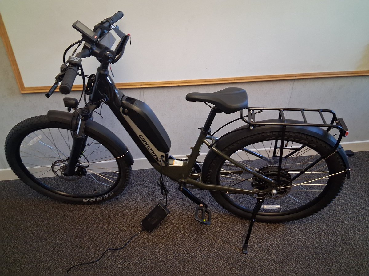 Nekomittchi's tweet photo. Thank you to @wsdot and the WE-Bike program. I never would have been able to afford this beauty on my own. The freedom of mobility this gives me now that I'm not bound by bus schedules is amazing. https://t.co/II6qwUvH4Q