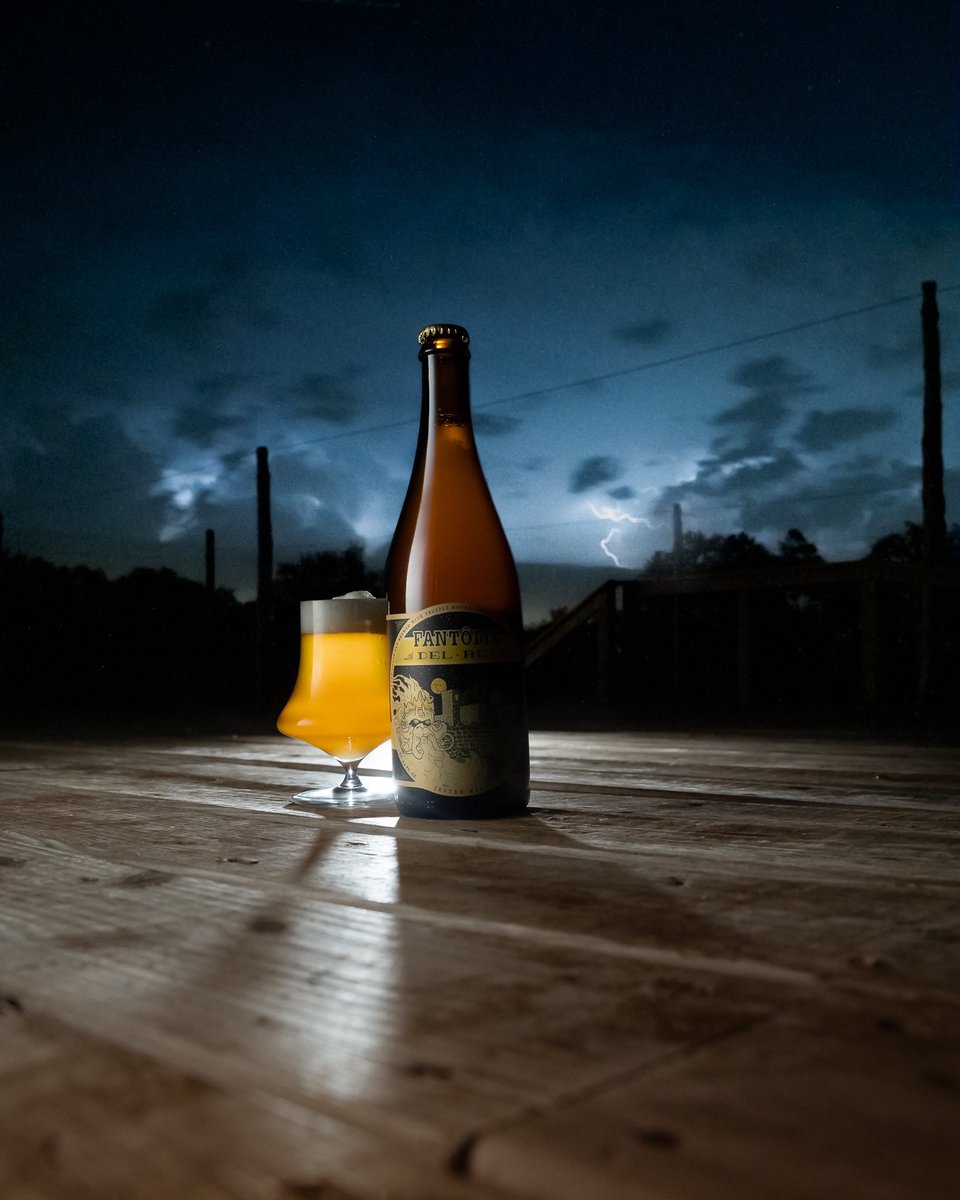 Our latest batch of Fantôme del Rey is now available! Fantôme del Rey is a farmhouse ale with black peppercorns, coriander, Belgian Candi Sugar, and truffle honey brewed in collaboration with Brasserie Fantôme in Soy, Belgium.
