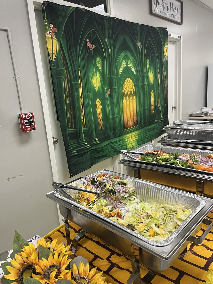 Principal Williams (@principalnl) on Twitter photo Exploring Emerald City with green salads, drinks, and deserts! NLE is “Easing Down the Road to Excellence!”
💚💚💚💚💚💚💚💚
<a href="/BCPSElementary/">BCPS Elementary</a> <a href="/BCPSSantana/">Ricardo Santana</a> <a href="/BCPS_DeputySupt/">BCPS_DeputySupt</a> <a href="/BCPSNorthRegion/">BCPS North Region</a> <a href="/BCPScounseling/">BCPSSchoolCounseling</a> <a href="/BCPSMentalHelp/">BCPS Mental Health</a> <a href="/CocCreekSchools/">Coconut Creek Zone Schools</a> Exploring Emerald City with green salads, drinks, and deserts! NLE is “Easing Down the Road to Excellence!”
💚💚💚💚💚💚💚💚
<a href="/BCPSElementary/">BCPS Elementary</a> <a href="/BCPSSantana/">Ricardo Santana</a> <a href="/BCPS_DeputySupt/">BCPS_DeputySupt</a> <a href="/BCPSNorthRegion/">BCPS North Region</a> <a href="/BCPScounseling/">BCPSSchoolCounseling</a> <a href="/BCPSMentalHelp/">BCPS Mental Health</a> <a href="/CocCreekSchools/">Coconut Creek Zone Schools</a>