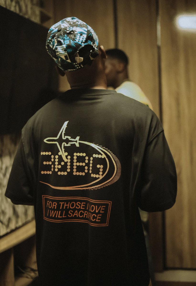 Osho_Steam's tweet image. Happiest birthday to Me and Happy world Davido’s day … 🎂🥳🎉🍾🎈
.@davido Love you till eternity Idolo. ❤️
#davidoday #30BG 5L 5️⃣💪🏿