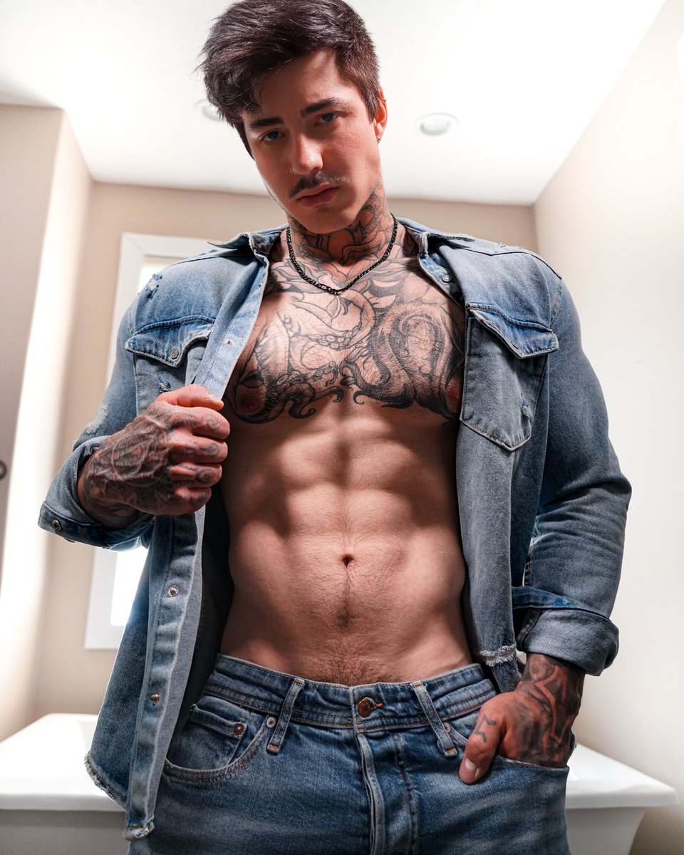 jakipz's tweet photo. Denim anyone 😉..?
My ADULT content 🔞👉 https://t.co/aIrzpyUgee https://t.co/BPl4HS6O7n