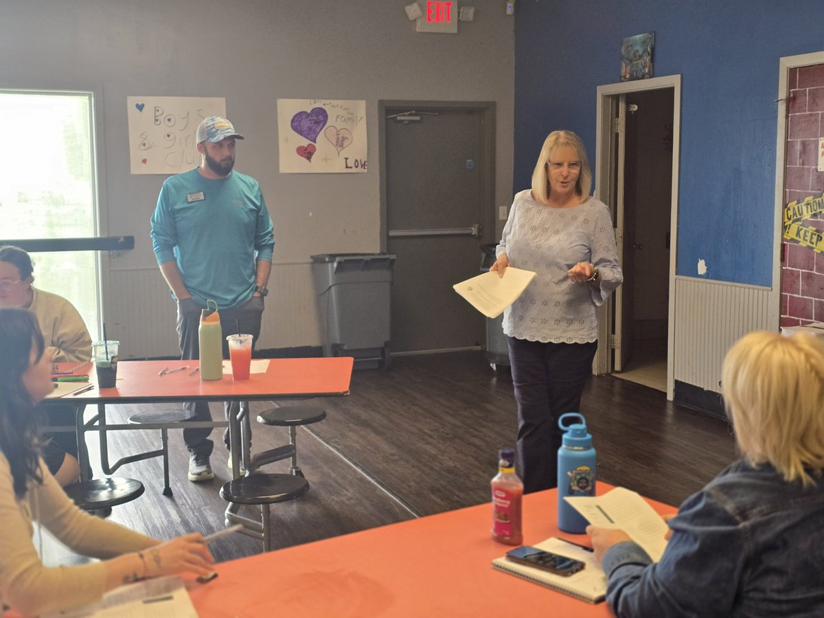 Leadership, legacy, and learning! 🧠📝 ✨

We were so excited to have Michelle Davis recently join us to lead a great training on Personal Productivity with our management staff!

Her legacy continues to shape Great Futures every day! #BGCDV #StaffTraining