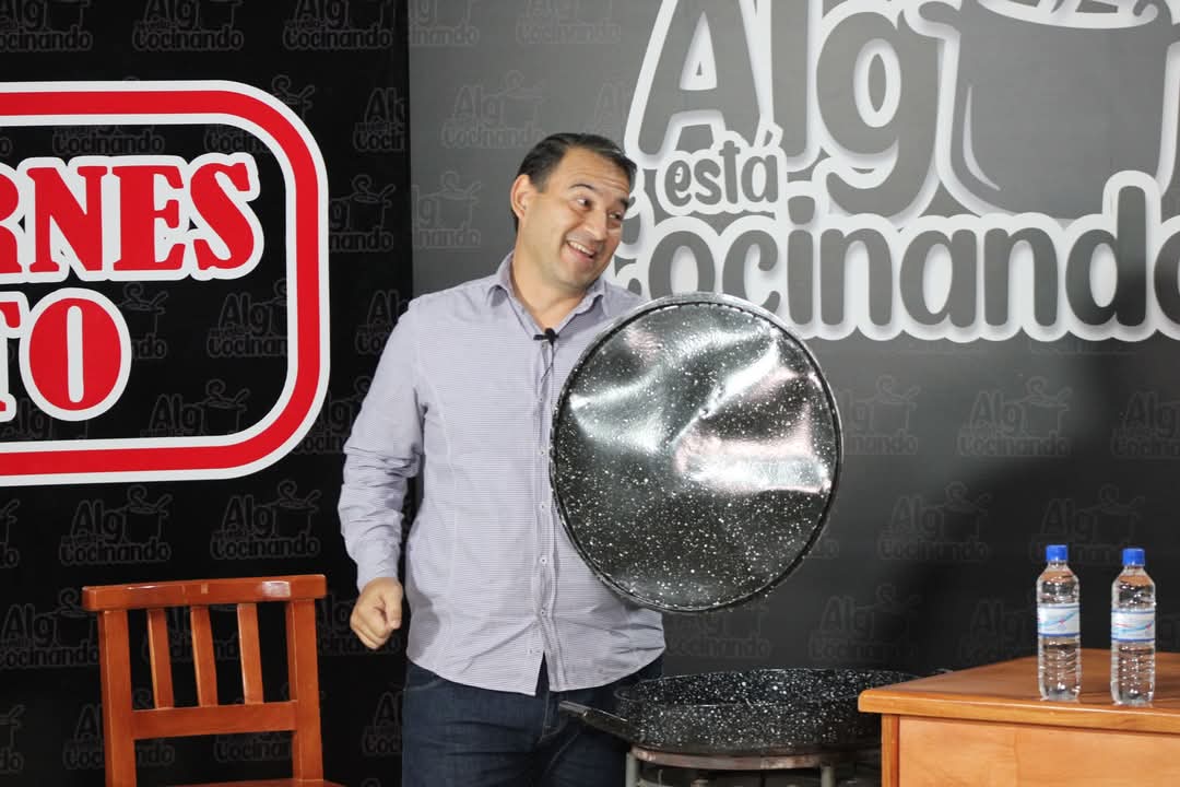 GoirisAnibal's tweet image. Algo se esta cocinando por Oviedo tv