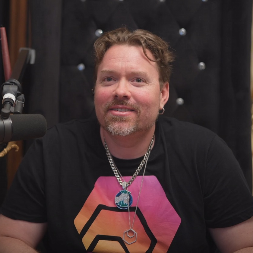 DuRtY_Crypto's tweet image. Make some noise if you would like to see a @joerogan and @RichardHeartWin podcast!
Hey Joe, big fan. If you're looking to talk to the most wanted man who just beat the SEC, rumored billionaire, crypto expert, and leader of a cult community, he's your guy.