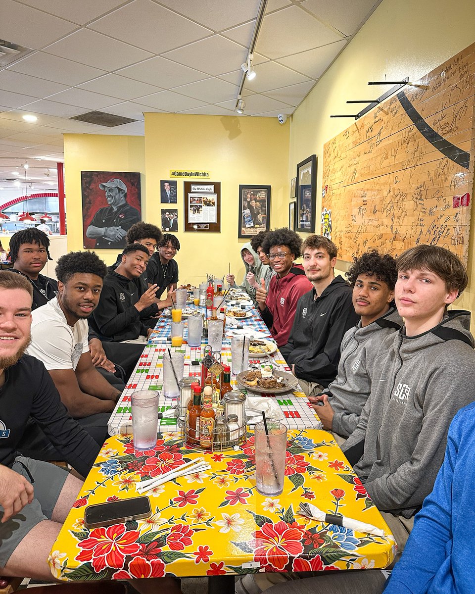 Sunrise Basketball (@sunrisehoops) on Twitter photo Special thanks to <a href="/DooDahDiner/">Doo-Dah Diner</a> for hosting our team for a great breakfast to end the school year!
🦬
Buff Up. Special thanks to <a href="/DooDahDiner/">Doo-Dah Diner</a> for hosting our team for a great breakfast to end the school year!
🦬
Buff Up.