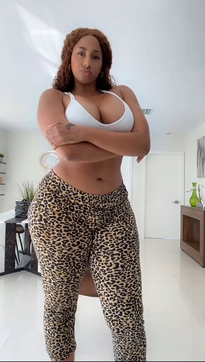 last time im doing this..  giving 20 🐱pics to the first 187 replies on this post (yes i actually do this so try me plz)
follow , like , and retweet