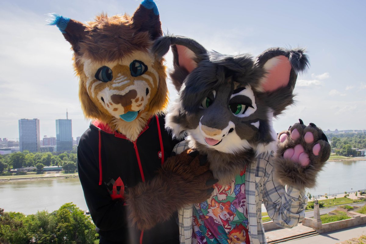 Balkan lynx meetup with <a href="/LatteMau/">Latte Mau</a> 😼