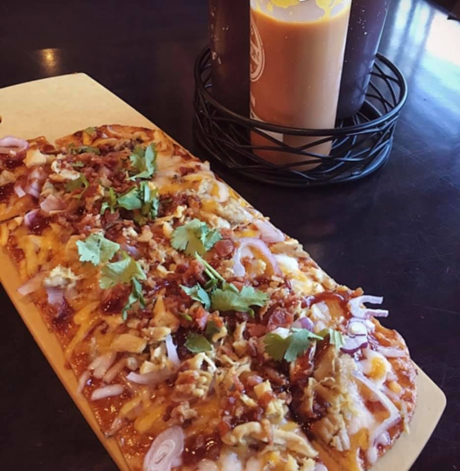 ovationbistro's tweet photo. Get your BBQ fix with our BBQ Flatbread! Topped with smoky BBQ sauce, cheese, bacon, onions, cilantro, and your choice of chicken, Certified Angus Beef® beef, or pork. It's a bite you won’t forget! 🔥

#BBQPerfection #OvationBistro #FlatbreadCravings https://t.co/GTezOJRxTq