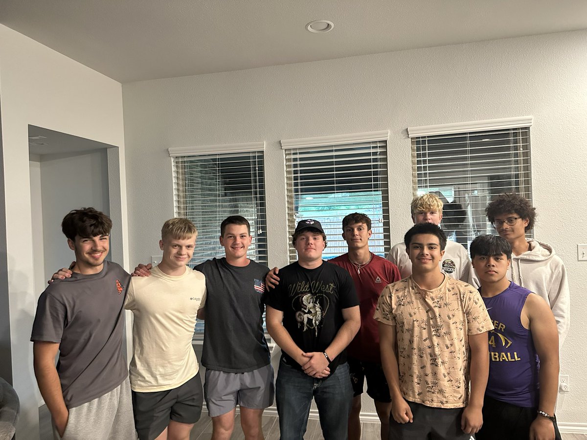 Celebrating 5 wins in a row with some pizza, lasagna, bread sticks, cookies and ice cream and fellowship.  Congratulations to team Purple #WAR #Tribe #leadershiptraining
