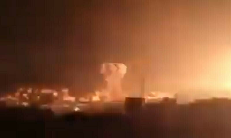 MusharrafWaheed's tweet photo. 5 Indian fighter jets shot down by the #PakistanAirForce. #PakistanArmy destroys brigade &amp; multiple check posts. How was the Answer 🤣🤣

This is why the world respects Pakistan’s military strength.

#PakArmy #IndiaPakistan #MetGala #PakistanZindabad #Pakistani https://t.co/E4jTGTz4HY