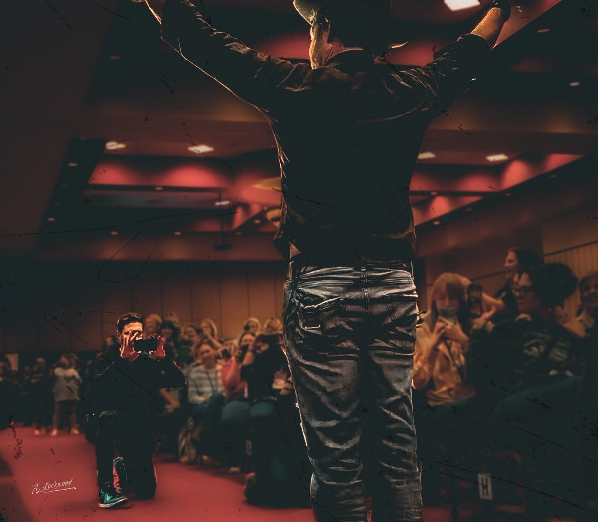 ashlockwood01's tweet image. Save me, Robsen, save me. 

Get you a hype bae like #JensenAckles 
#RobBenedict #SPNNash #Supernatural