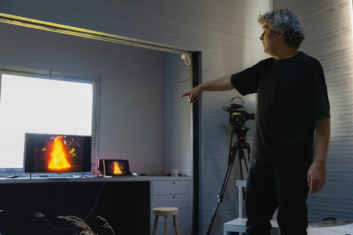 [FS_LAB 4: Módulo 3] Fabricar el accidente 🎥

Cerramos el último módulo de #FS_LAB4 con días de rodaje en 16mm. Gracias a Pablo Mazzolo por su guía, y a Fernanda Vincens, Emiliano Urbina e Isidora Gallardo, participantes de esta exploración. 

#FRONTERASUR #CineExperimental