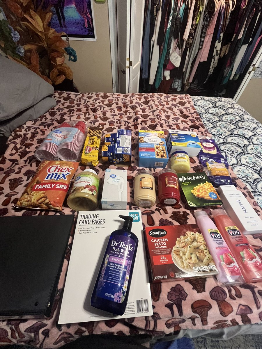 newdays_sunrays's tweet image. Just a few little things  needed from Walmart!
 #MiniHaul