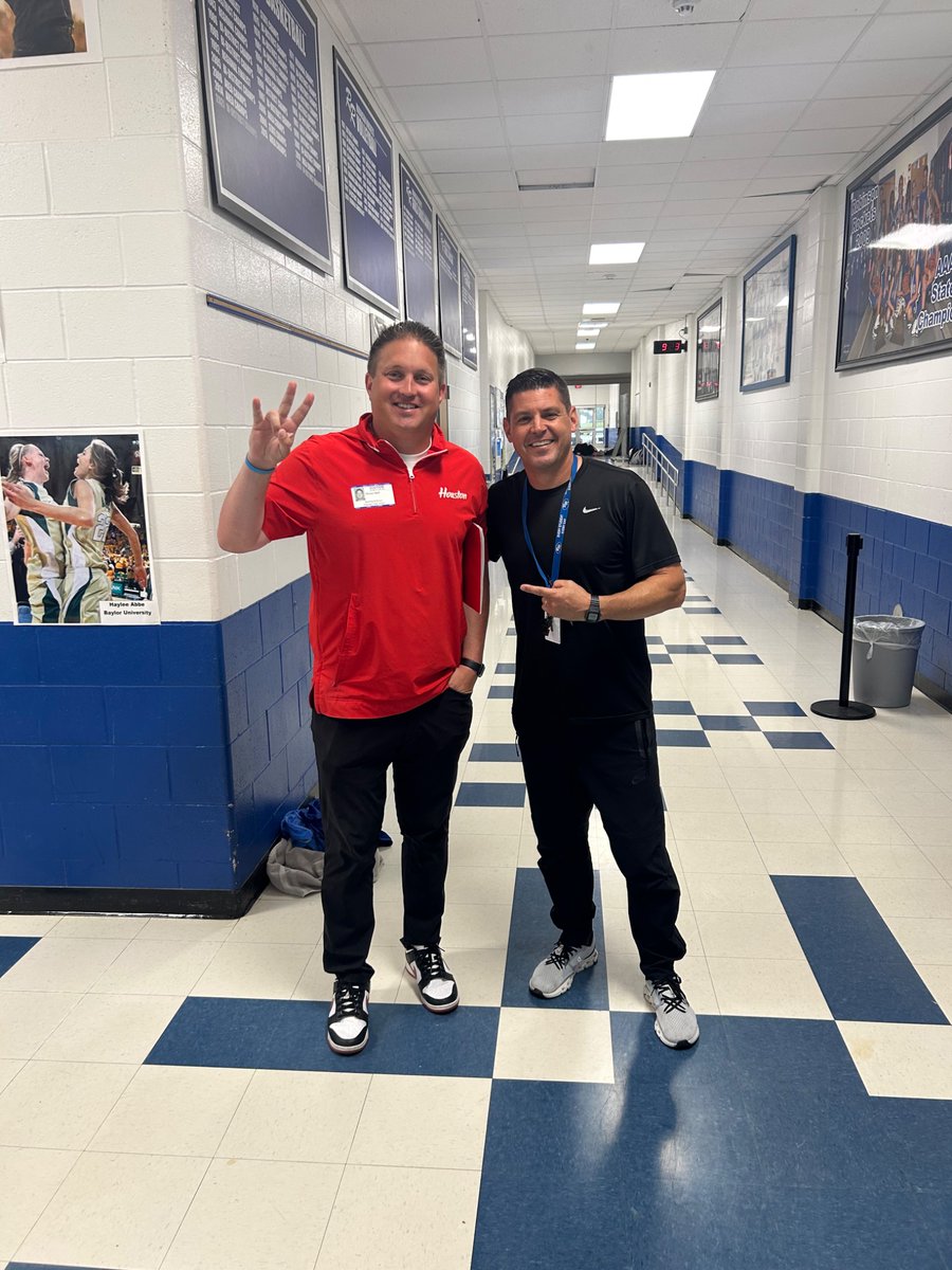 Kevin Brown (@coachbrown210) on Twitter photo Thanks to Shawn Bell and the Houston Cougars for recruiting the Rockets today!! <a href="/CoachShawnBell/">Shawn Bell</a> <a href="/UHCougarFB/">Houston Football</a> Thanks to Shawn Bell and the Houston Cougars for recruiting the Rockets today!! <a href="/CoachShawnBell/">Shawn Bell</a> <a href="/UHCougarFB/">Houston Football</a>