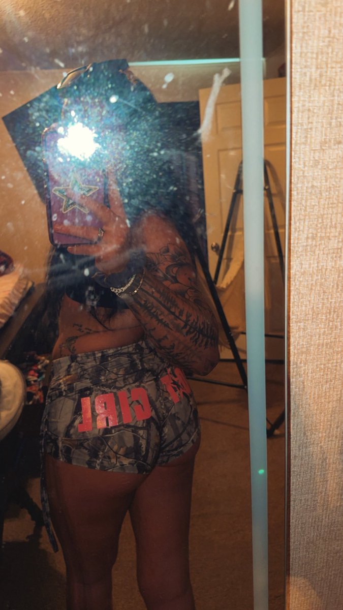 lyssiee03's tweet photo. Hot girl ⭐️ https://t.co/jbPv8aFkdP