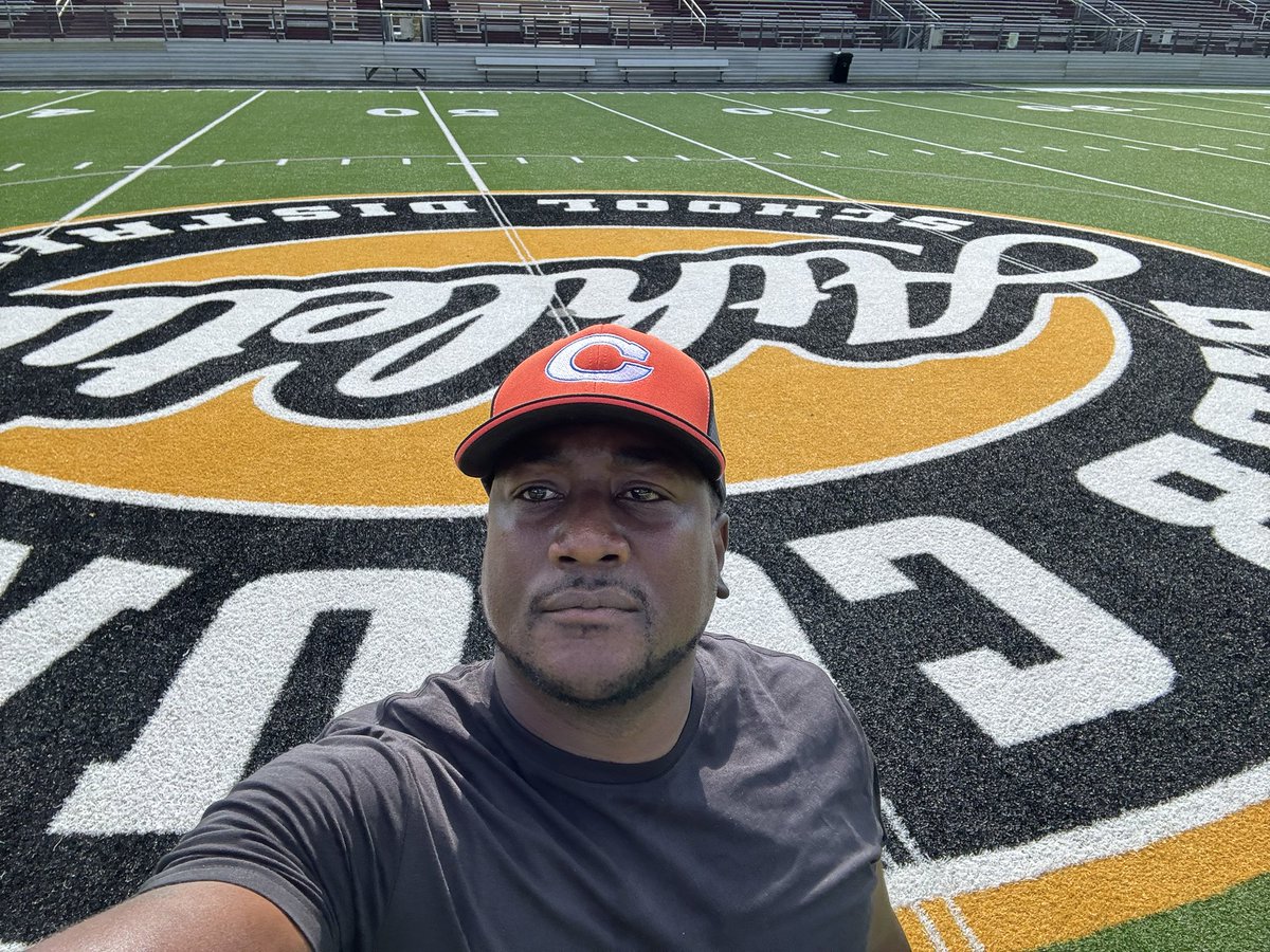 Coaches on the recruiting trail, I got some
Talent down here in Macon, GA!!!! 💙🧡💙🧡🙏🏿💪🏿🙌🏾 Get at me!