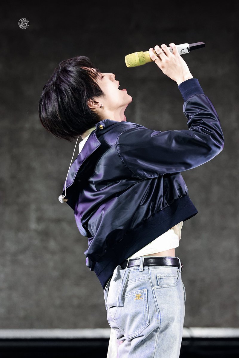 Jsababy's tweet image. 250504
Strawberry Music Festival

#肖俊 #XIAOJUN #샤오쥔 
#WayV #威神V  #シャオジュン