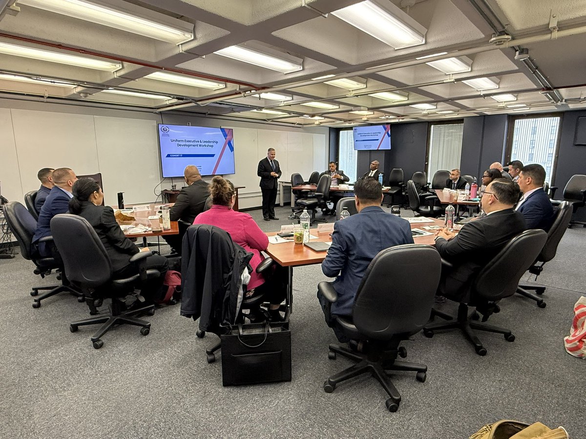 NYPD_PRODEV's tweet photo. Day 2 of our Executive Leadership Development Workshop included guest speaker Chief Benoit from the Personnel Bureau @nypdchiefofpersonnel  to offer his personal experiences on the job and the opportunities available to MOS across the NYPD https://t.co/EzVhyAje3G