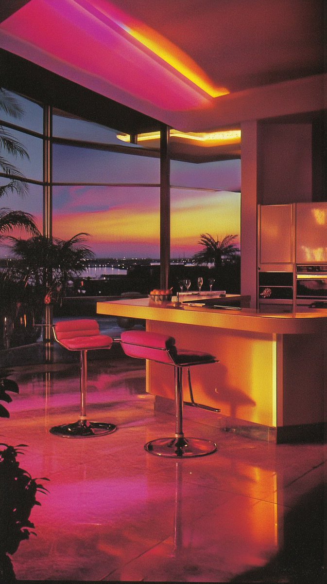 Scruffycubchris's tweet photo. Miami Vice vibes. https://t.co/bVGSANYiQE