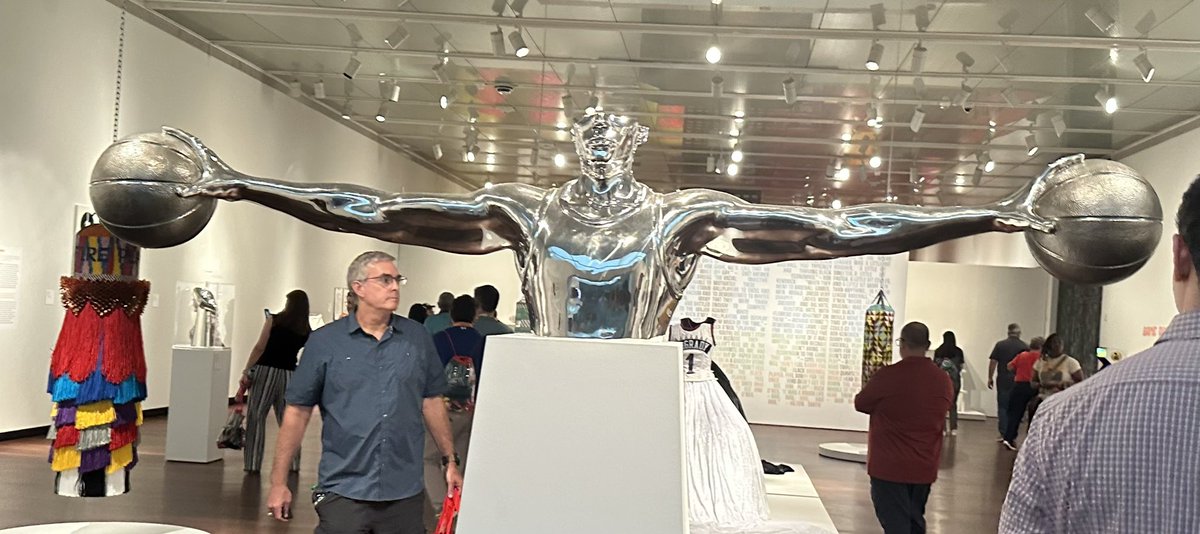 Had an amazing evening at the NCAA Final Four volunteer appreciation banquet tonight! It was an incredible way to celebrate all the dedicated people who helped make the event such a success here in San Antonio. I’m so grateful for the experience, the memories, and the many new