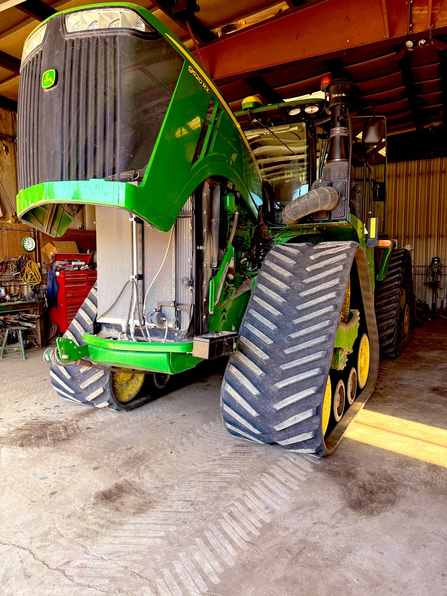 The JD 13.5 powertech is the 6.0L of tractor engines 😡