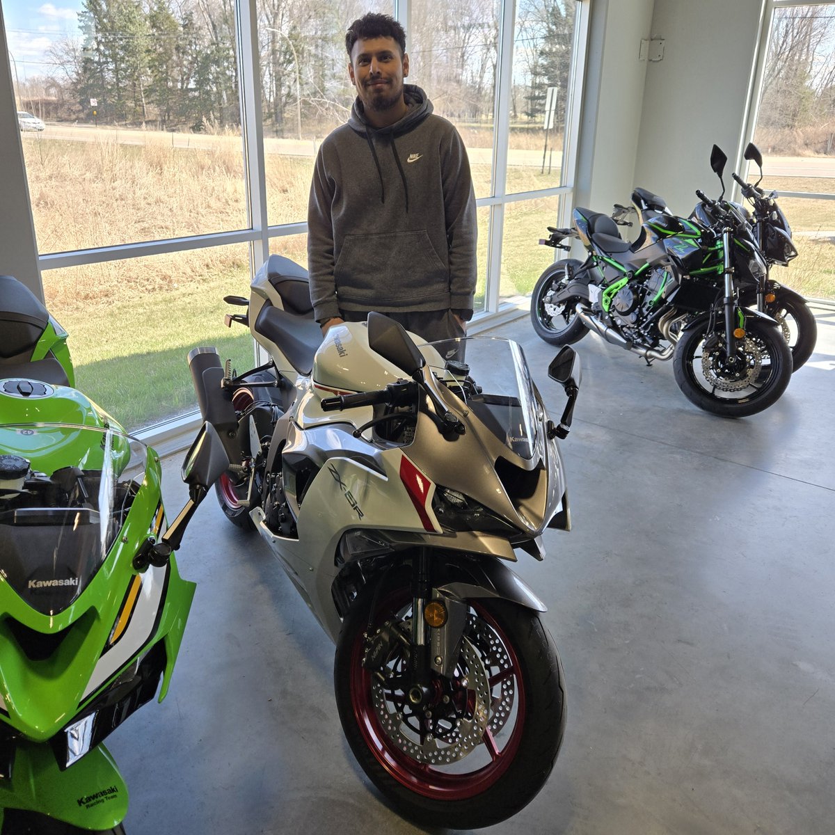 Jonathan took home his dream ride for the summer. He is going to enjoy the speed and handling of his new Kawasaki Ninja 6r Sport bike. Thanks for your business; enjoy your new ride!
@kawasaki #ninja6r #ninja #kawasakininja #summerride