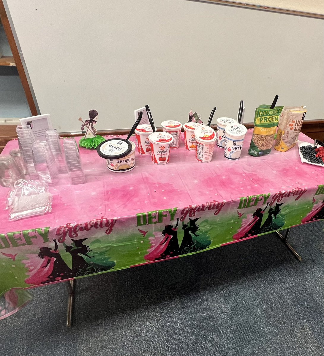 Teacher and Staff Appreciation Day 2 - Defying gravity parfaits and lunch provided my parents!! <a href="/FortWorthISD/">Fort Worth Independent School District</a> <a href="/ChristinReeves/">Christin Reeves</a> <a href="/ODWyattFWISD/">Oscar Dean Wyatt</a> <a href="/nanedrab/">Nedra</a>