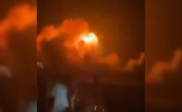 Niteshahiryadav's tweet image. आधी रात को पाकिस्तान में सूर्या उदय।।
ये है नया भारत 💪