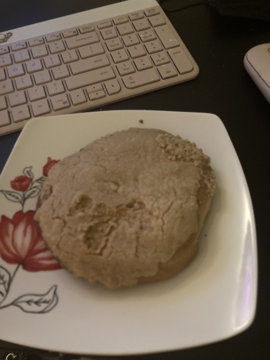 Yo the final result of episode 1 season 1 of Yukary’s Kitchen
The concha 
I got. 10:10 from a professional