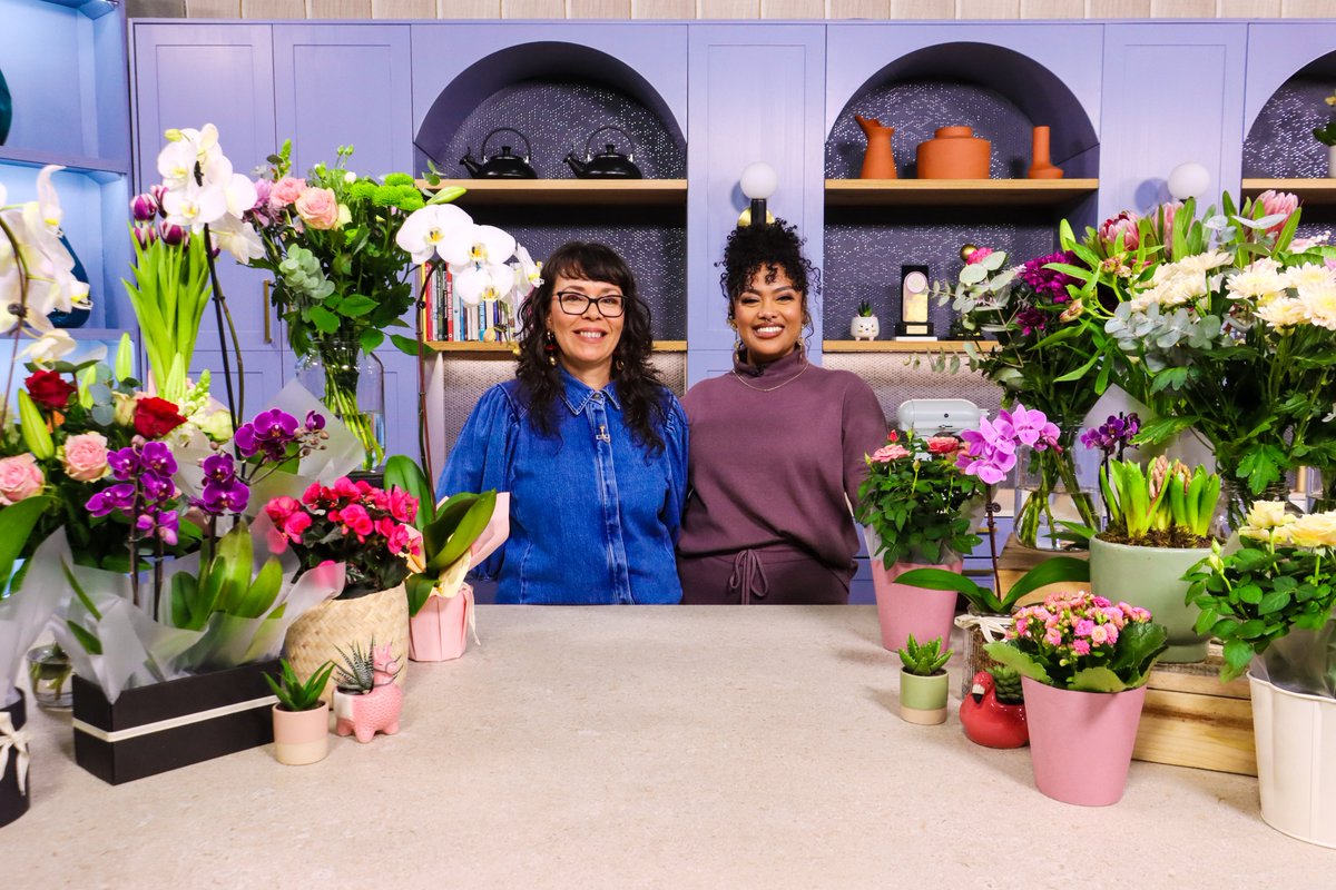 WIN a R1000 <a href="/WOOLWORTHS_SA/">Woolworths SA</a> gift card this Mother's Day 💐 To enter, simply tell us: Which flowers from Woolies would you spoil Mom with this Mother’s Day? Include #WooliesMothersDay. Comp closes at midnight, tonight 7 May 2025. Ts&amp;Cs: expressoshow.com/win-a-r1000-wo… #ExpressoShow