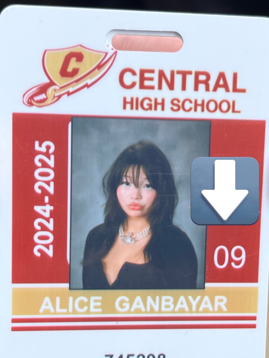bhadbetch69's tweet photo. by who girl…? you’re BARELY 15 and you’re a HS FRESHMAN https://t.co/BevRXRbWOp