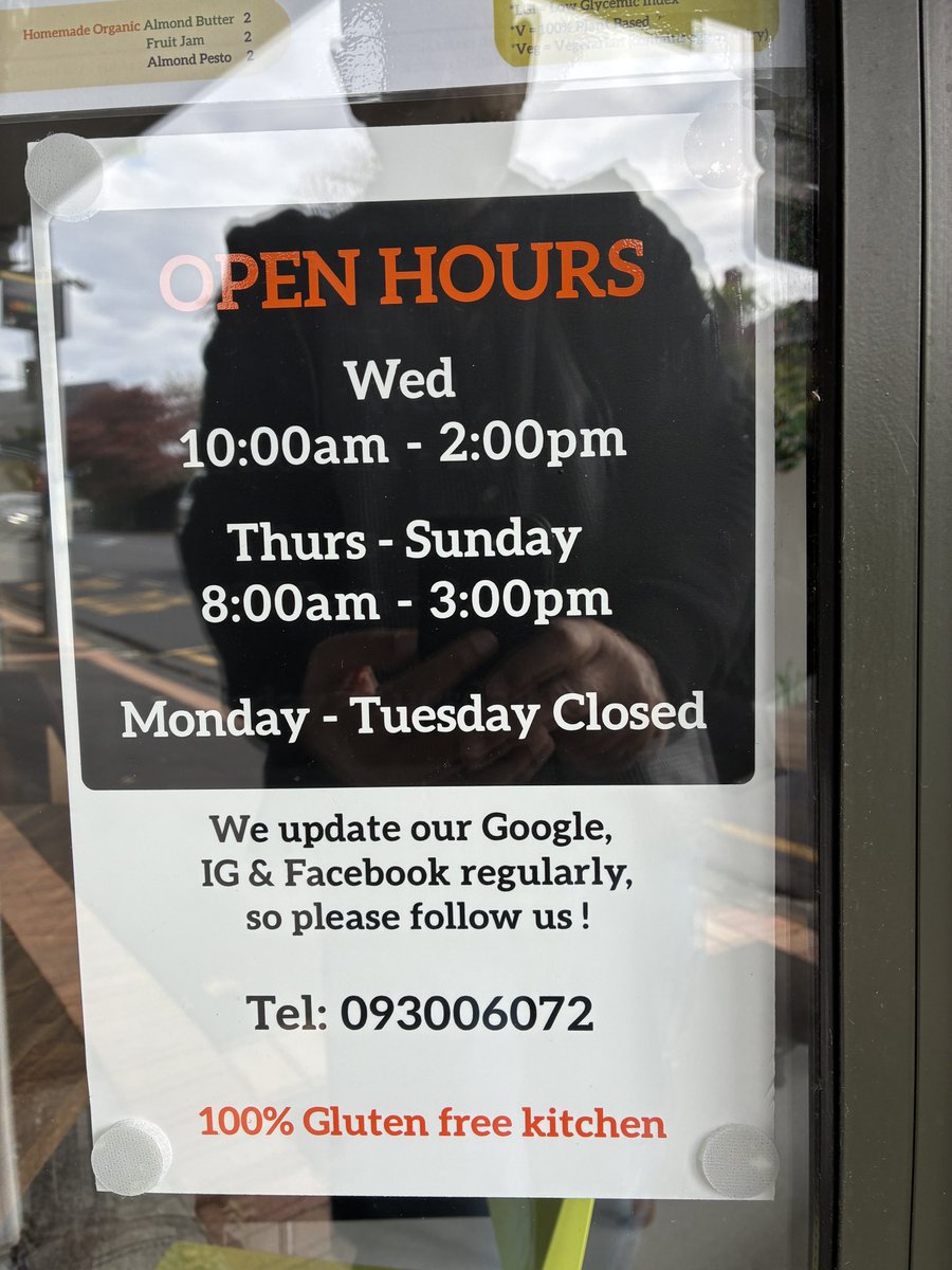 JeffAdamsNZ's tweet image. New local cafe opened. Appears GF diners only eat in restricted hours.