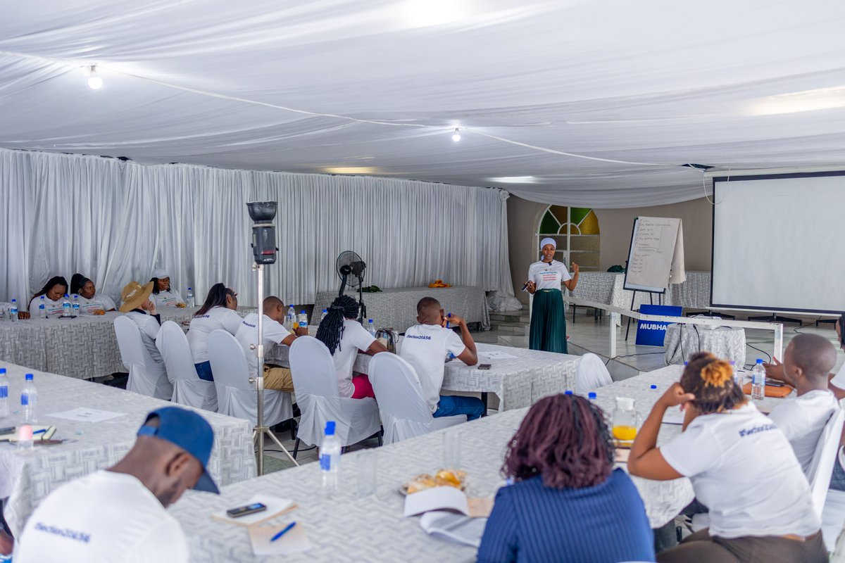 #WCW: Today, we are celebrating <a href="/TChaendepi6933/">Tynoe Cee</a> , a young woman who is actively empowering her peers in Zimbabwe. A dynamic leader, she is passionate about educating young people on constitutional literacy, believing in their power to advocate for themselves and amplify their