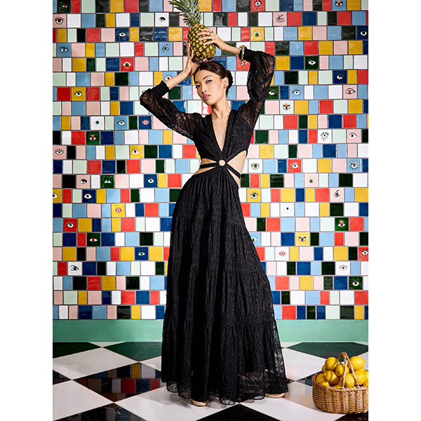 taswiquhonline's tweet image. "Black just got bolder. ✨ The Patrica Dress pairs sheer drama with a waist cutout for nights that demand mystery. 👉 [taswiquh.com/Patrica] #DarkAndStormy"