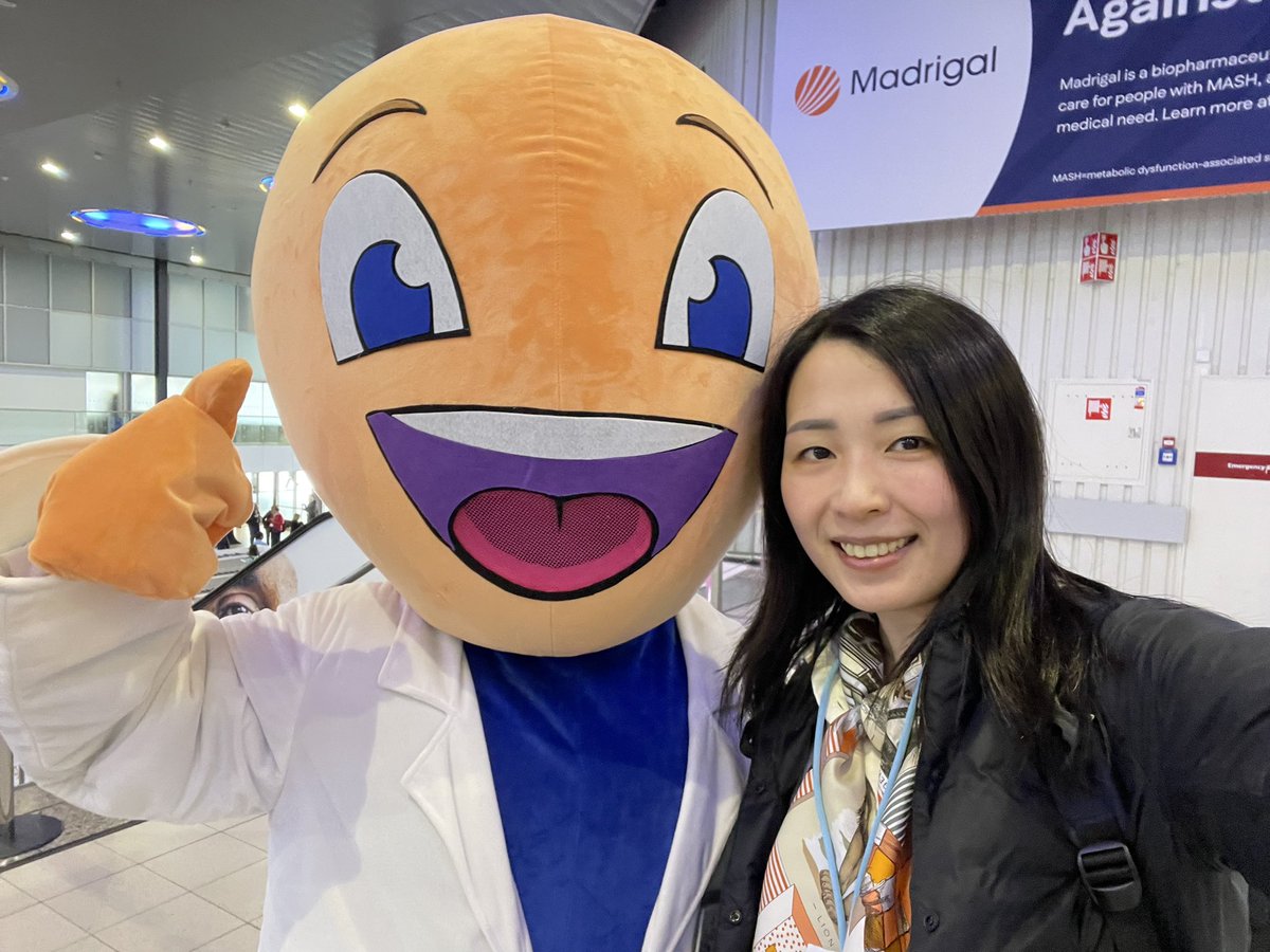 Selfie with Livy in #easl2025 <a href="/EASLnews/">EASLnews</a>