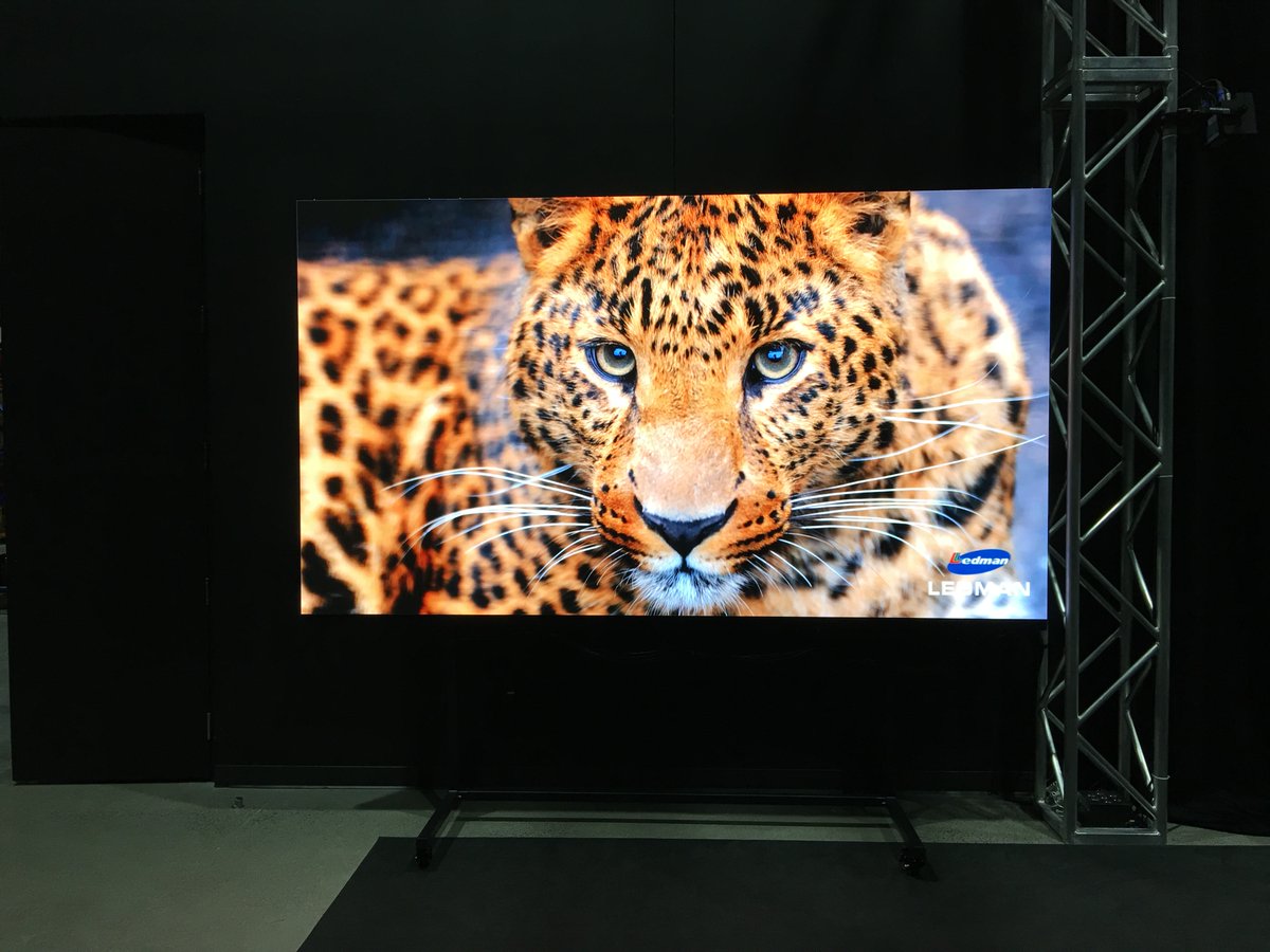 DisplayLedman's tweet image. 🌟 How LEDMAN Elevates Your Indoor Spaces? 🌟
✅ Seamless Integration
✅ Pixel-Perfect Precision
✅ Energy-Smart
📸 SWIPE → See More Cases
🔗 Unlock your space’s potential → LEDMAN.com
#LEDMAN #IndoorDisplay #DesignMeetsTech