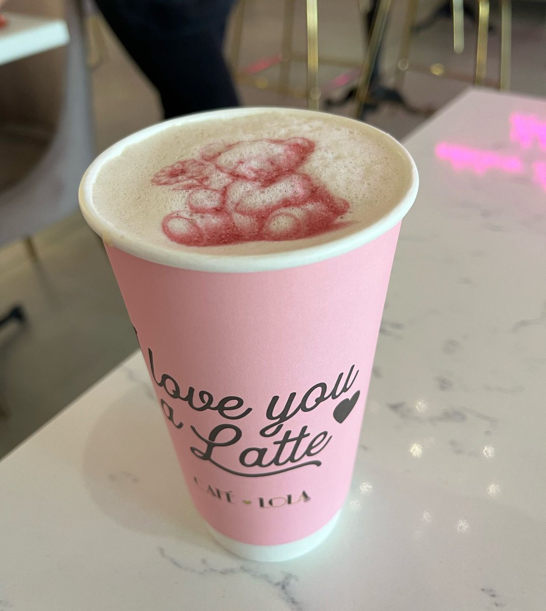 SDNordstrom's tweet photo. Found this cute cafe a bit ago while catching up with a friend. It is a great place to work quietly and enjoy a delicious chai tea. ☕️ 

@CafeLola
#SmallBusiness
#UpwardandForward
#CommunityIsAContactSport
#shannondnordstrom https://t.co/mgBK6Zd7YE