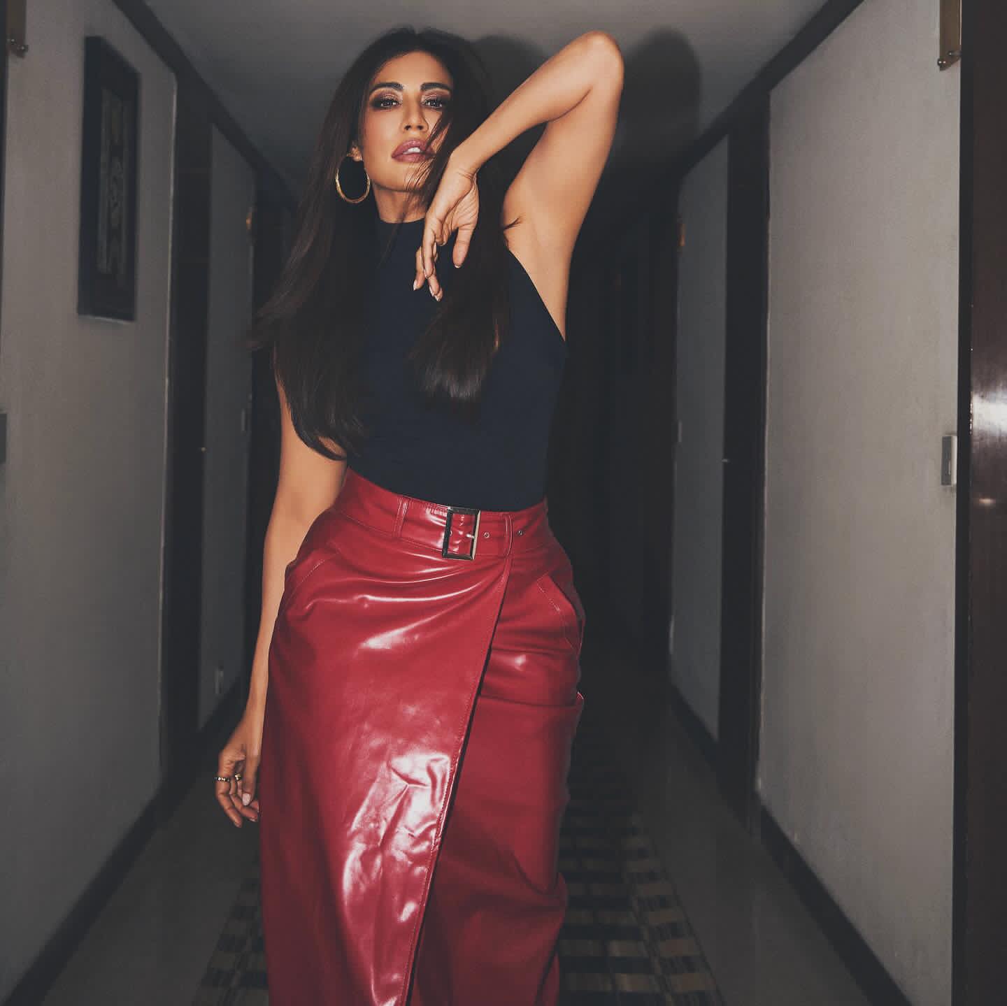 GqUB0a-a4AA-saT?format=jpg&name=large