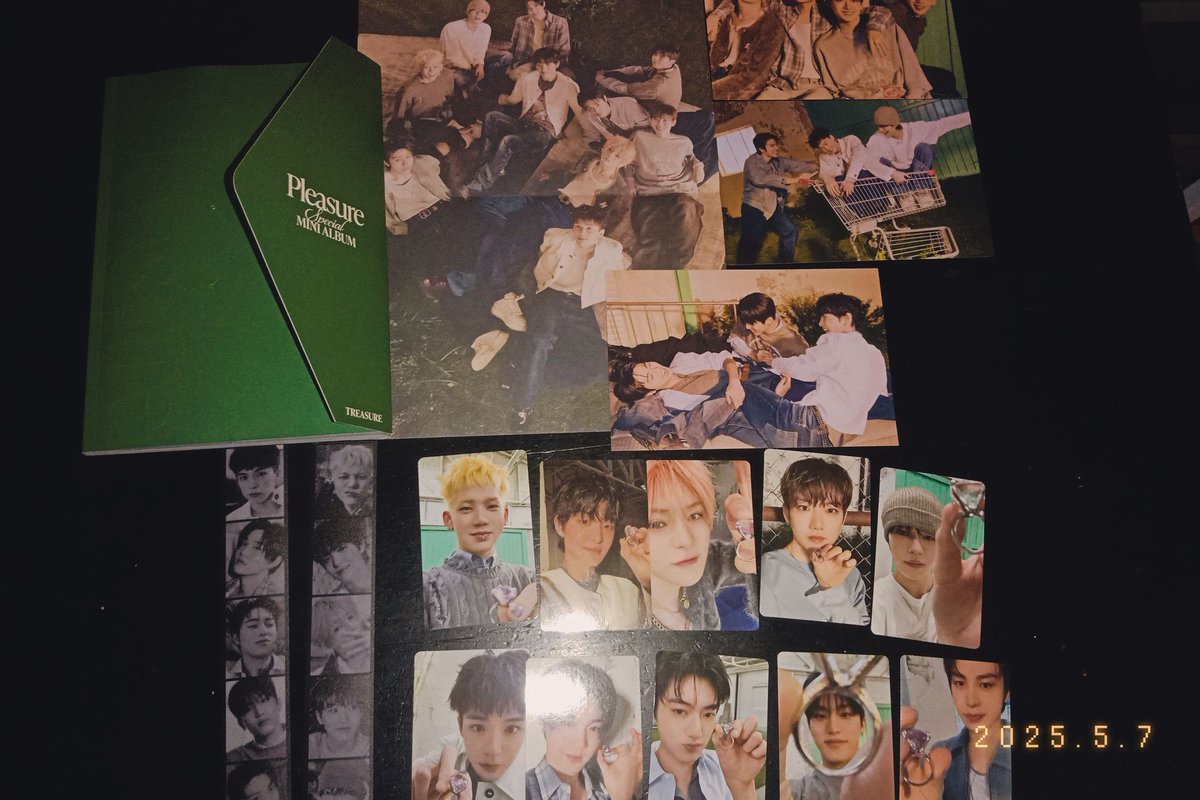 faiirxysahi's tweet photo. #TREASURE arrived safely (⁠✿⁠ ⁠♡⁠‿⁠♡⁠) Thank you for the smooth transaction, @kyuthanasia 💛 #ktnxAC https://t.co/OfTVNrc6WZ