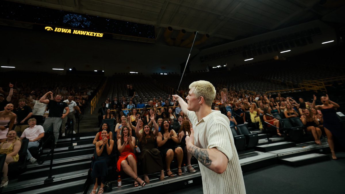 ✨ Feeling Golden ✨

#Hawkeyes