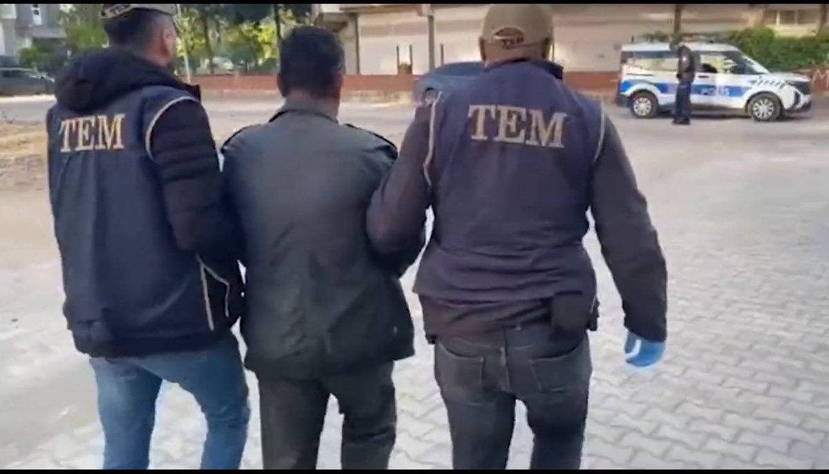 BasriDogan68's tweet photo. In Turkije zijn 208 mensen gearresteerd wegens vermeende banden met Gülen. Europese landen moeten deze repressie stoppen. Terwijl onschuldige mensen worden gearresteerd en opgesloten, wordt de aandacht afgeleid met andere agenda’s. https://t.co/mdfTLUO5QI